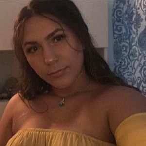 Meet your Posher, Jasmine